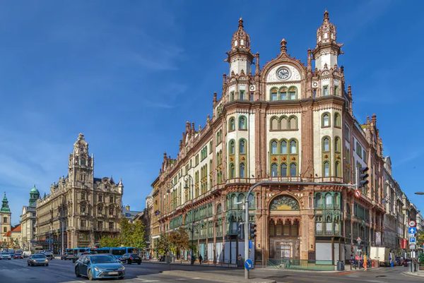 Atrium Hotel by Mellow Mood Hotels — Property