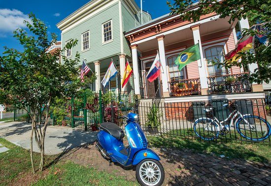 Auberge NOLA Hostel — Property
