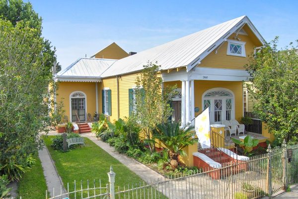 Auld Sweet Olive Bed and Breakfast — Property