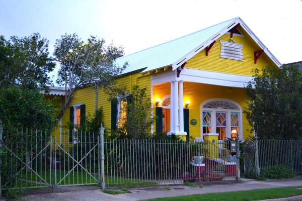 Auld Sweet Olive Bed and Breakfast — Property