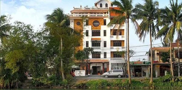 Aurora Riverside Hotel and Spa — Property