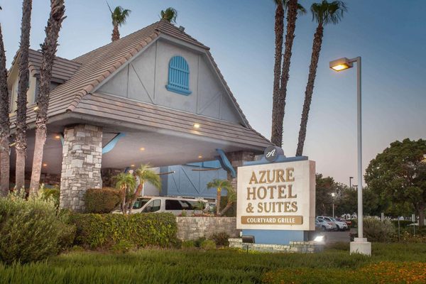 Azure Hotel Suites Ontario Trademark Collection — Property