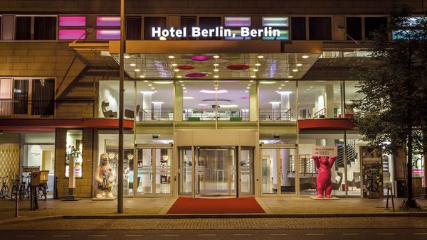 B b Hotel Berlin mitte — Property