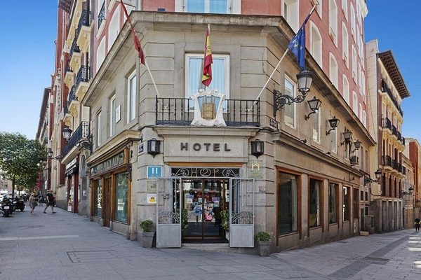 B B HOTEL Madrid Centro Plaza Mayor — Property