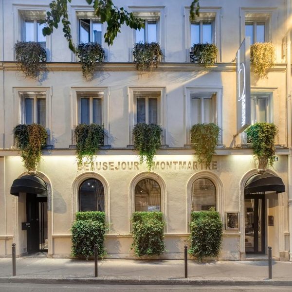 B Montmartre Hotel — Property