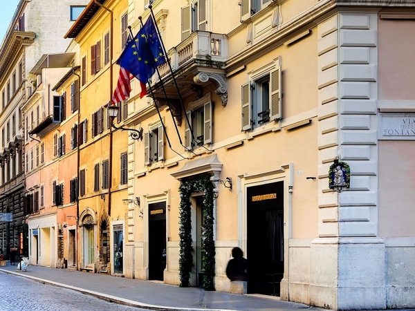 Babuino 181 — Property