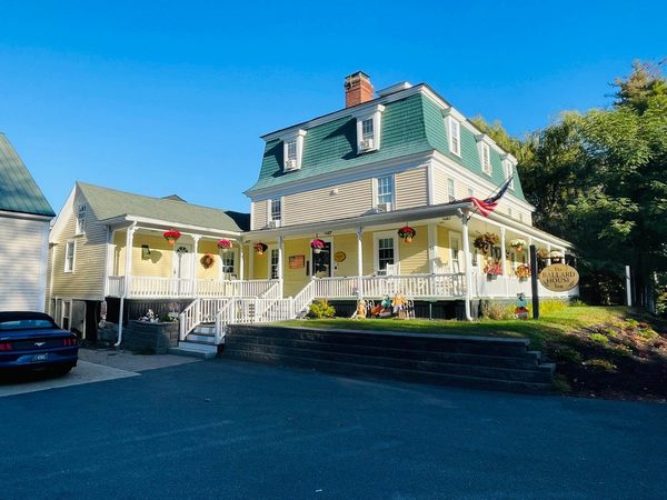 Ballard House Inn — Property