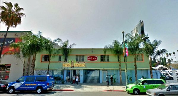 Banana Bungalow Hollywood Hotel Hostel Los Angeles California — Property