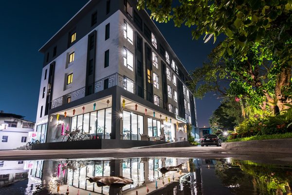 Bangkok Oasis Hotel — Property
