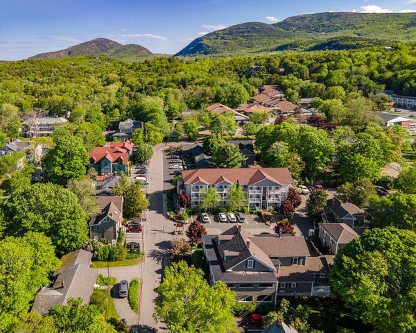 Bar Harbor Manor — Property
