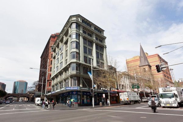 Base Backpackers — Property