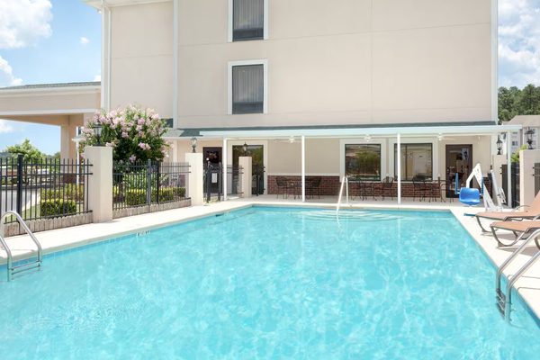 Baymont by Wyndham Augusta Riverwatch Augusta Georgia — Property