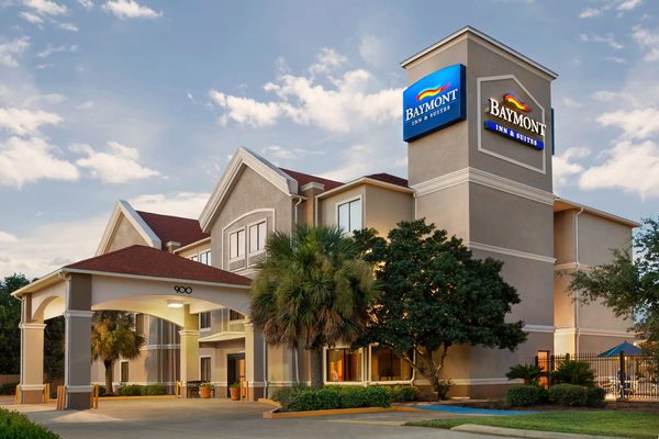 Baymont by Wyndham Clute Lake Jackson — Property