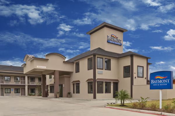 Baymont by Wyndham College Station — Property