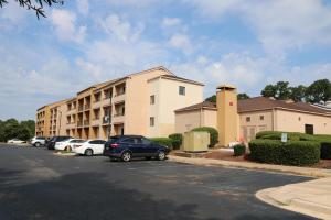 Baymont by Wyndham Columbia Northwest — Property