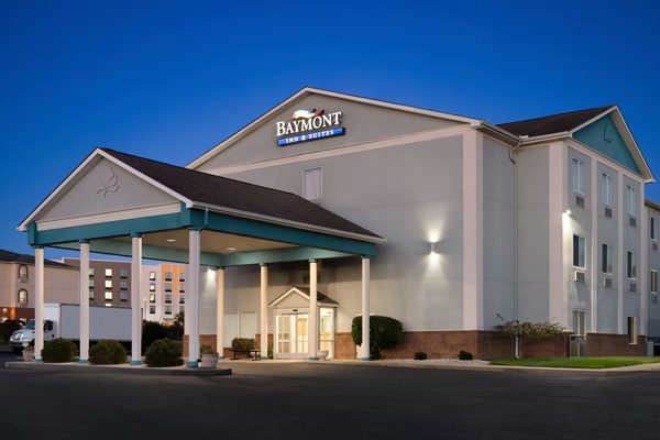 Baymont by Wyndham Elizabethtown — Property