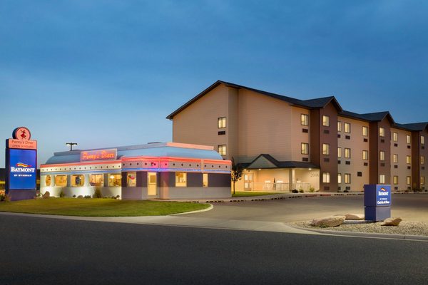 Baymont by Wyndham Glendive — Property