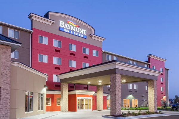 Baymont By Wyndham Grand Forks — Property