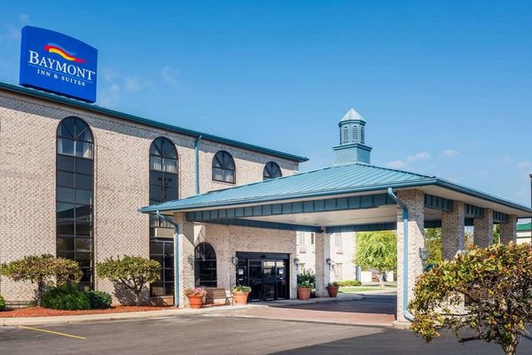 Baymont by Wyndham Indianapolis Northwest — Property