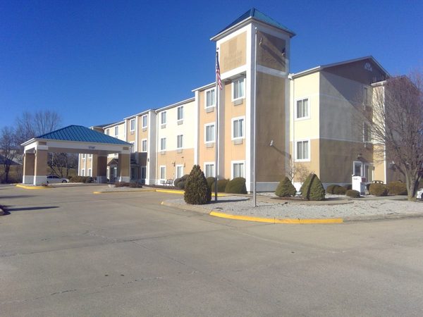 Baymont by Wyndham Kirksville University Area — Property