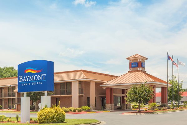 Baymont by Wyndham Rocky Mount — Property