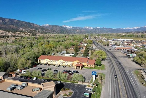 Baymont By Wyndham Salida — Property