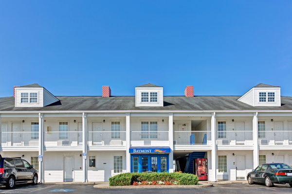 Baymont by Wyndham Sanford — Property