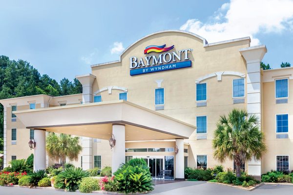 Baymont by Wyndham Sanford — Property