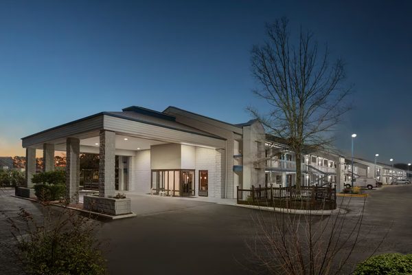 Baymont by Wyndham Wilmington — Property