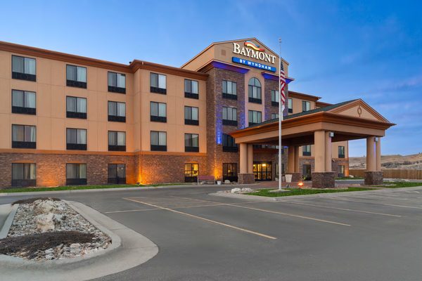 Baymont Inn Suites by Wyndham Sturgis — Property