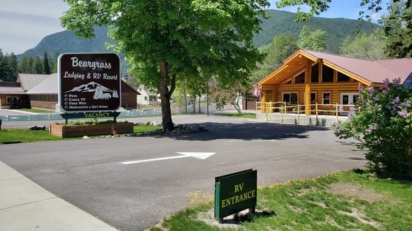 Beargrass Lodging and RV Resort — Property