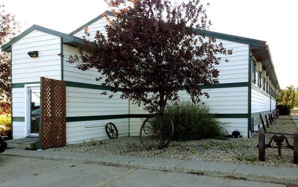 Beaver Creek Inn and Suites Wibaux Montana — Property