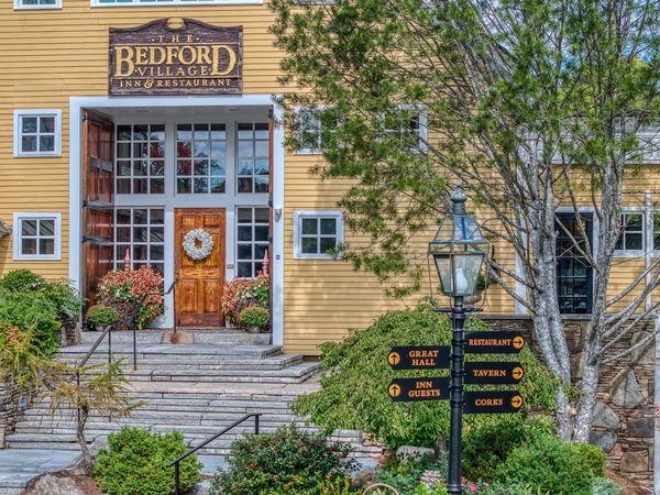 Bedford Village Inn Grand Bedford New Hampshire — Property
