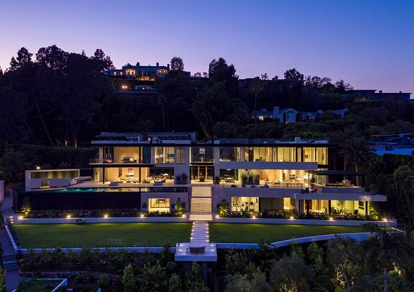 Bel Air Villa Los Angeles California — Property