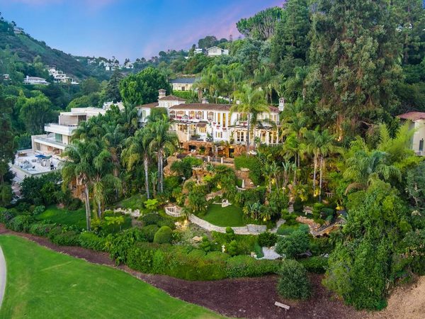Bel Air Villa Los Angeles California — Property