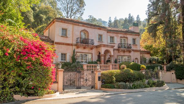 Bel Air Villa Los Angeles California — Property