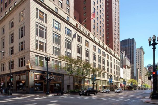 Bellwood Hotel Chicago Illinois — Property