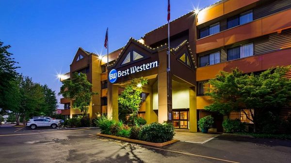 Best Western Alderwood — Property