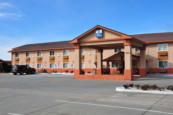 Best Western Antelope Inn Suites — Property