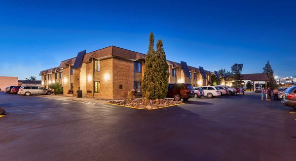 Best Western Bridgeview Hotel — Property
