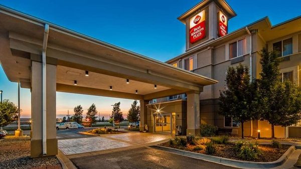 Best Western Cheyenne — Property