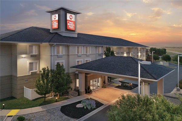 Best Western Cheyenne — Property