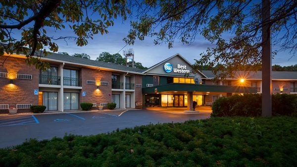 Best Western Clifton Park — Property
