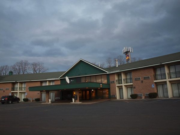 Best Western Clifton Park — Property