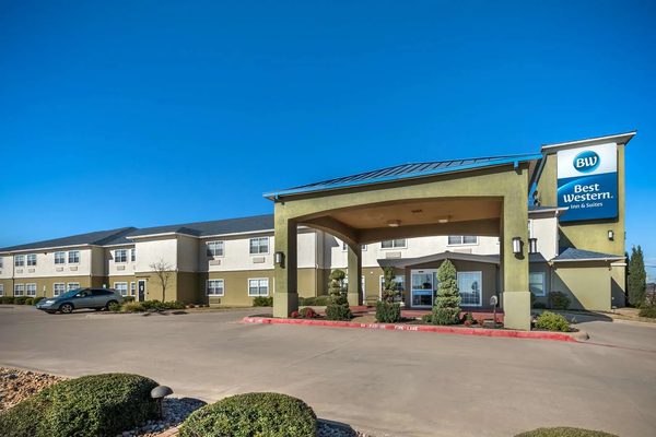 Best Western Club House Inn Suites — Property