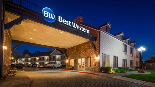 Best Western Country Inn — Property