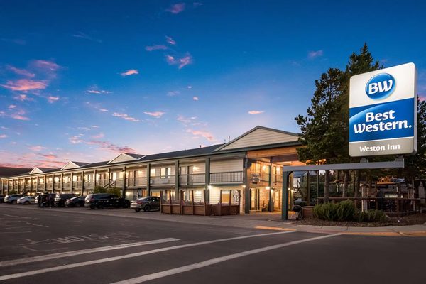 Best Western Desert Inn — Property