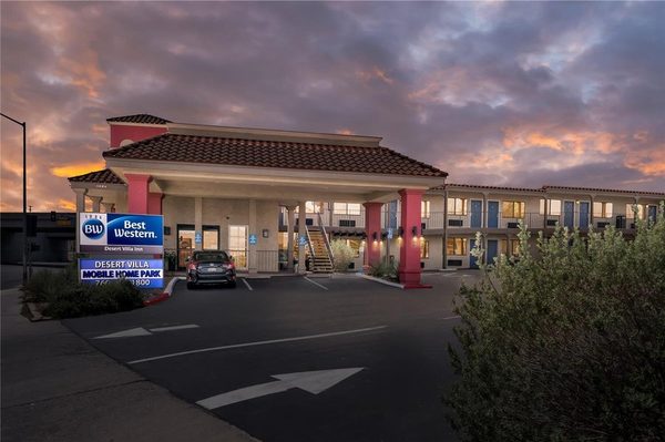 Best Western Desert Villa Inn — Property