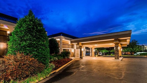 Best Western Dulles Airport Inn — Property