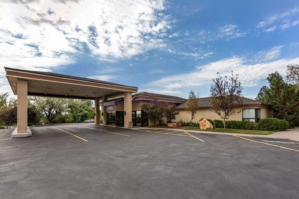 Best Western Dunmar Inn — Property